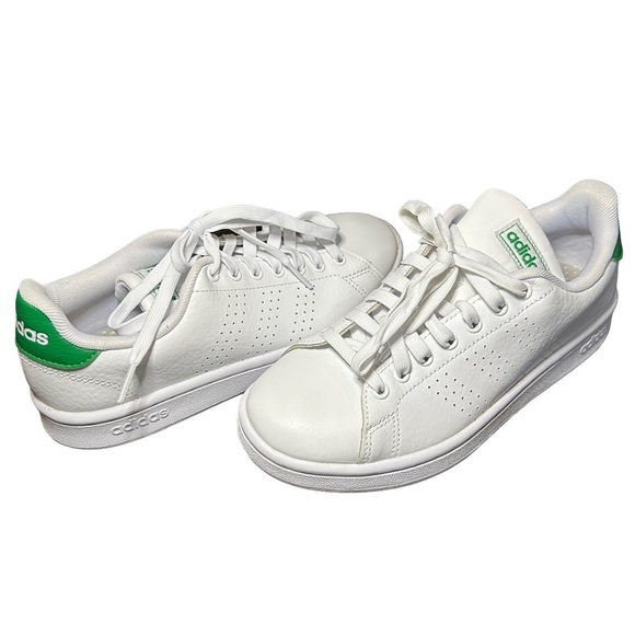 adidas Shoes - NWOB Adidas Unisex Casual Leather White Sneakers Tennis Shoes Womens Size 5.5